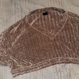Urban Outfittera slouchy relaxed boxy V-Neck Sweater